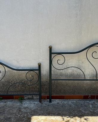 Letto matrimoniale in ferro battuto verde