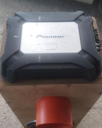 Subwoofer e amplificatore