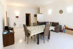 S2 appartamento ampio in palazzo storico