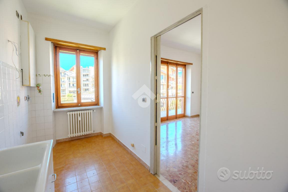 Apartment in Chieri, Torino - Vista 6