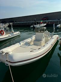 Gommone Nautic@diving 5.90 - motore Evinrude40/70