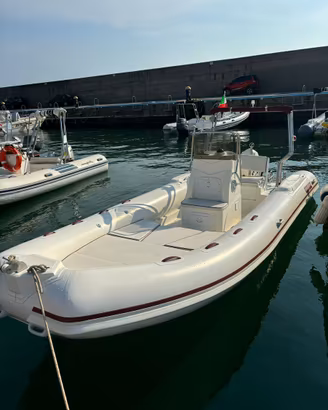 Gommone Nautic@diving 5.90 - motore Evinrude40/70