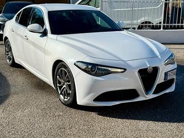 Alfa Romeo Giulia 2.2 Turbodiesel 150 CV AT8 Super