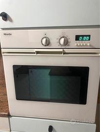 Forno a incasso miele