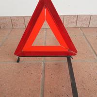 Triangolo per auto 