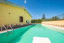 villa-con-piscina-privata-con-12-posti-letto