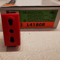 BTICINO LIVING Presa bipasso L4180R