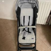 Passeggino leggero chicco