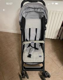 Passeggino leggero chicco