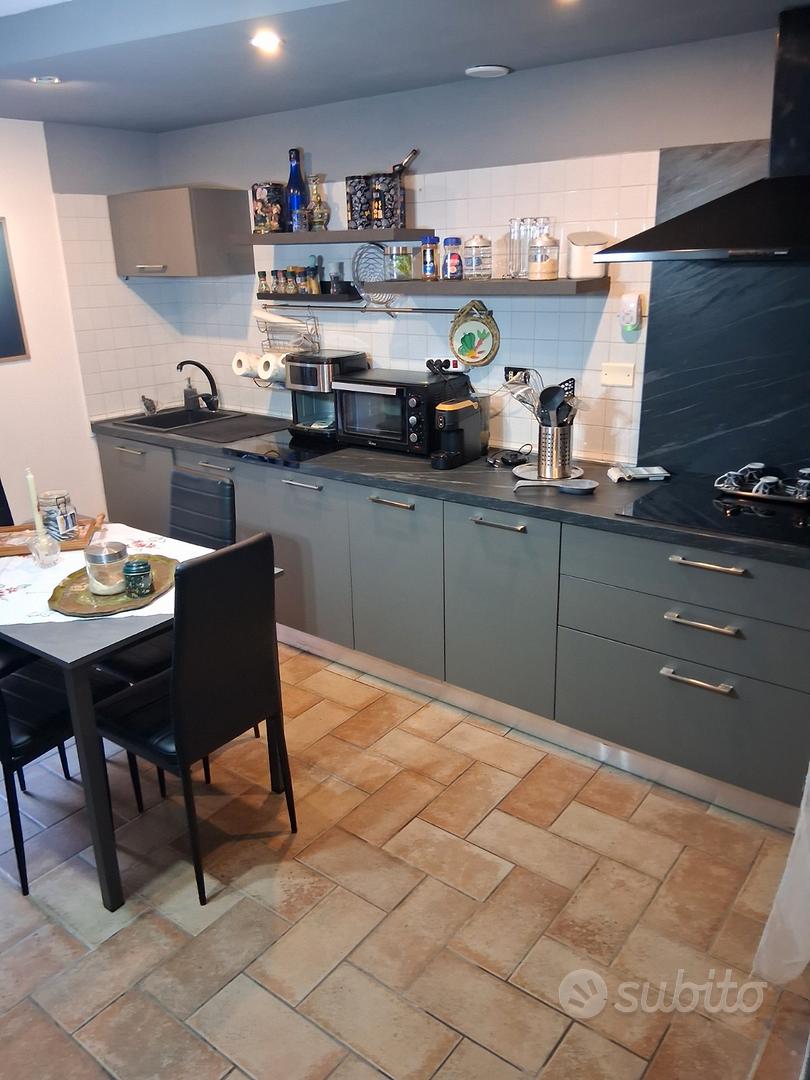 Apartment in Carrara, Massa-Carrara - Vista 2