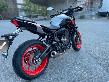 YAMAHA MT 07 anno 2019 km 10.650