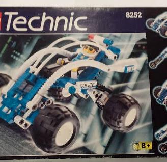 LEGO TECHNIC ( 8252 - POLICE BUGGY )