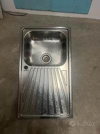 Lavello in acciaio inox made in Italy