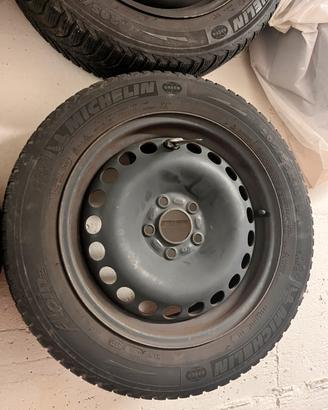 Set 4 Cerchi in ferro 16” 5x108 Ford/Volvo