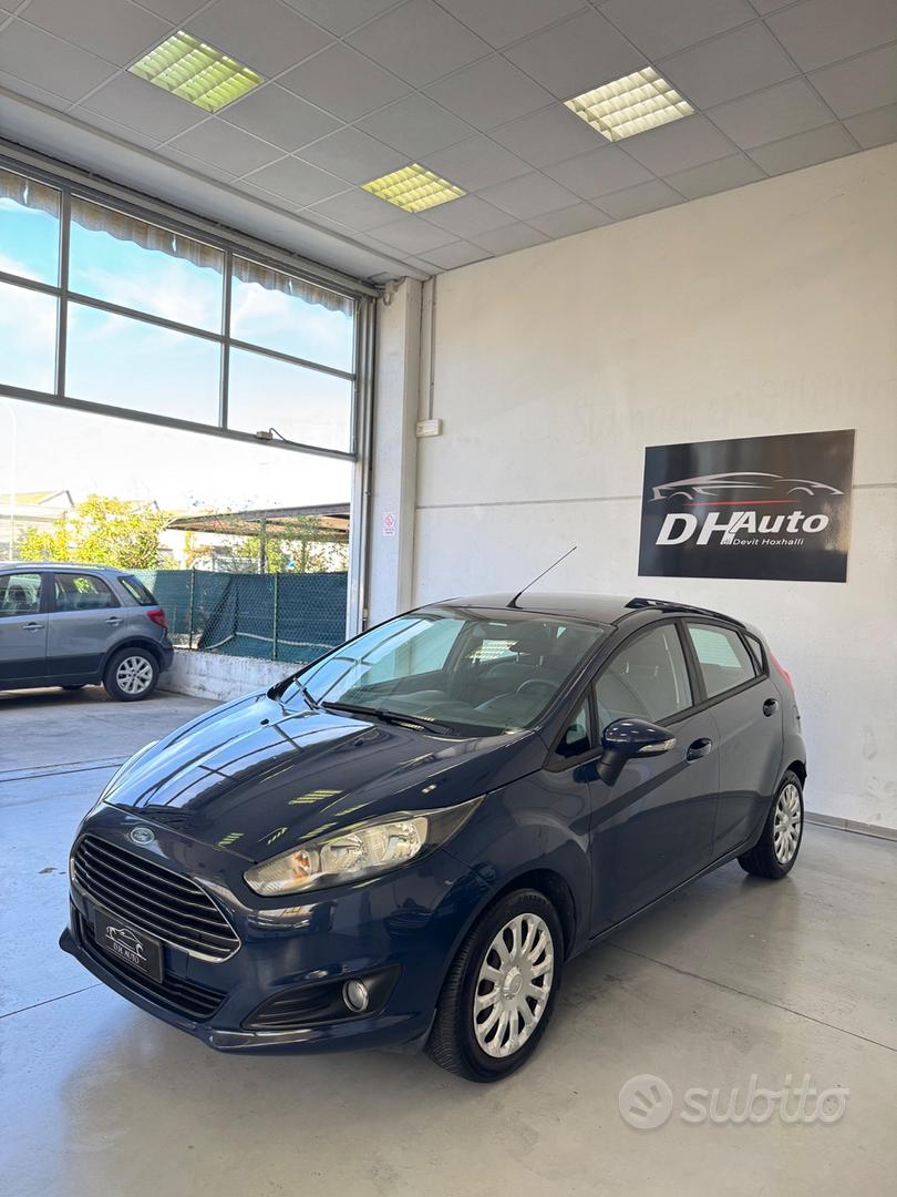 Ford Fiesta 2014 photo 2