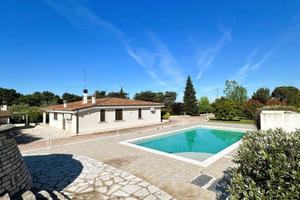 Villa con piscina