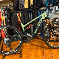 Rocky mountain Altitide Powerplay C90 M