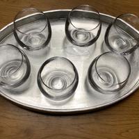 Servizio da liquore, 6 bicchieri e vassoio