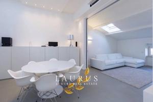 Attico / Mansarda di 100 m² con 4 locali a Forte d