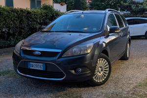 Ford Focus Titanium SW 1.6 TDCi