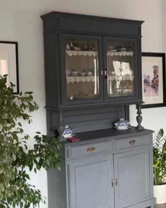 credenza antica 