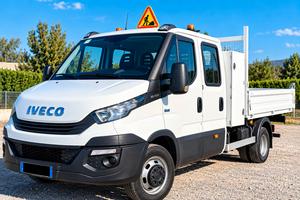 IVECO DAILY 35C13   ribaltabile  e gancio traino