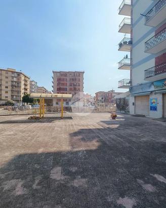 NEGOZIO A MANFREDONIA