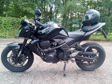 Kawasaki Z 750 - 2011 TOTAL BLACK