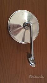 Specchio retrovisore auto d'epoca