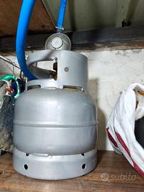 bombola gas e fornelli