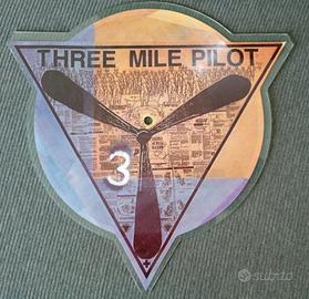 Vinile, Three Mile Pilot