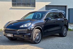 Porsche cayenne 3.0 V6 TDI platinum GANCIO TRAINO