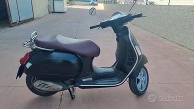 Vespa Piaggio 250i