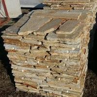 Mosaico Pietra di Luserna colore giallo doré