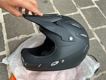 Casco integrale AXO downhill