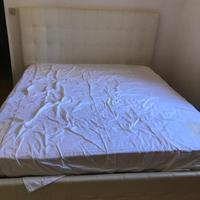 letto matrimoniale