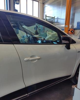 Porta anteriore dx nuda RENAULT CLIO del 2018