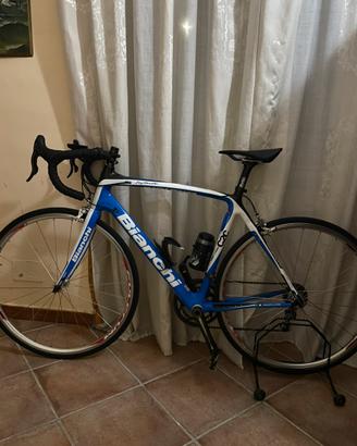 bici da corsa bianchi