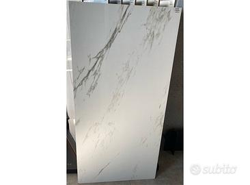 Piastrella in gres 60x120 effetto marmo rettificat