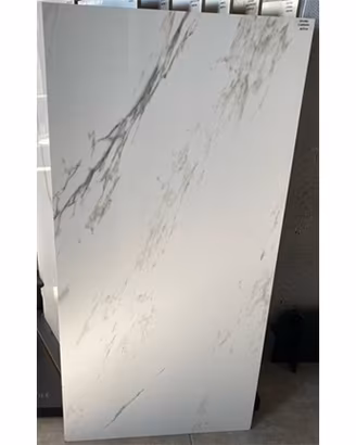 Piastrella in gres 60x120 effetto marmo rettificat