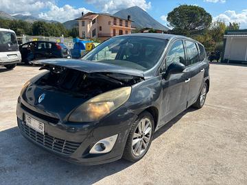 RICAMBI USATI RENAULT SCENIC 2.0 2010 M9RC6 -CARRO