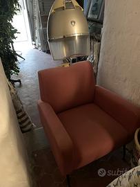 Poltrona vintage completa di casco