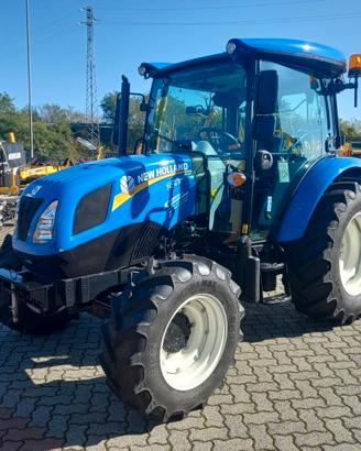 Trattore New Holland T4.75S
