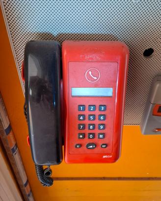 Telefono SIP da parete