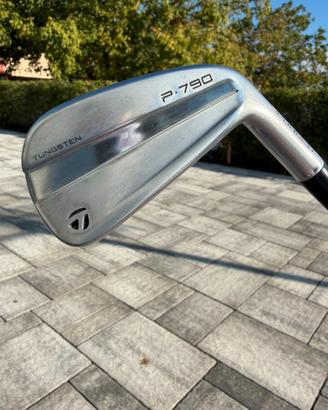 Taylormade P790 4–PW Regular