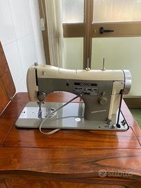 Macchina da cucire Necchi