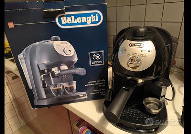 Macchina del caffè DeLonghi ec201
