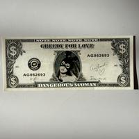 Ariana Grande - dollar bill Tour Dangerous Woman