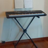 Tastiera Yamaha EZ-220