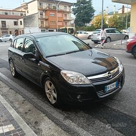 Opel Astra 1.7 CDTI 101 CV COSMO